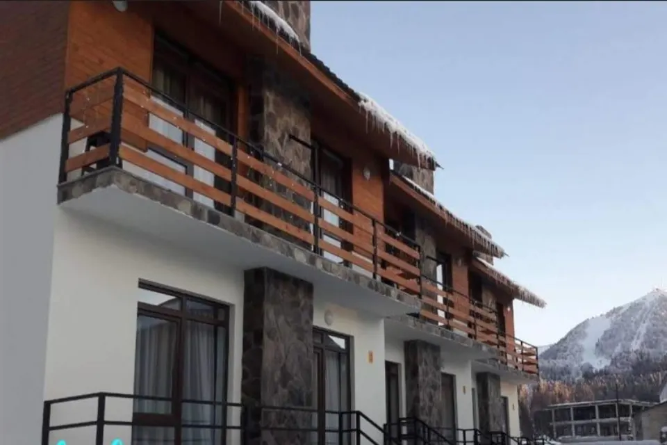 ოთხსაძინებლიანი კოტეჯი ბაკურიანში K-47-4A